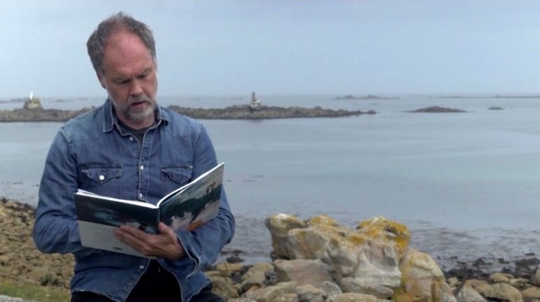 Quand Philippe Languille lit Bleu Pétrole…